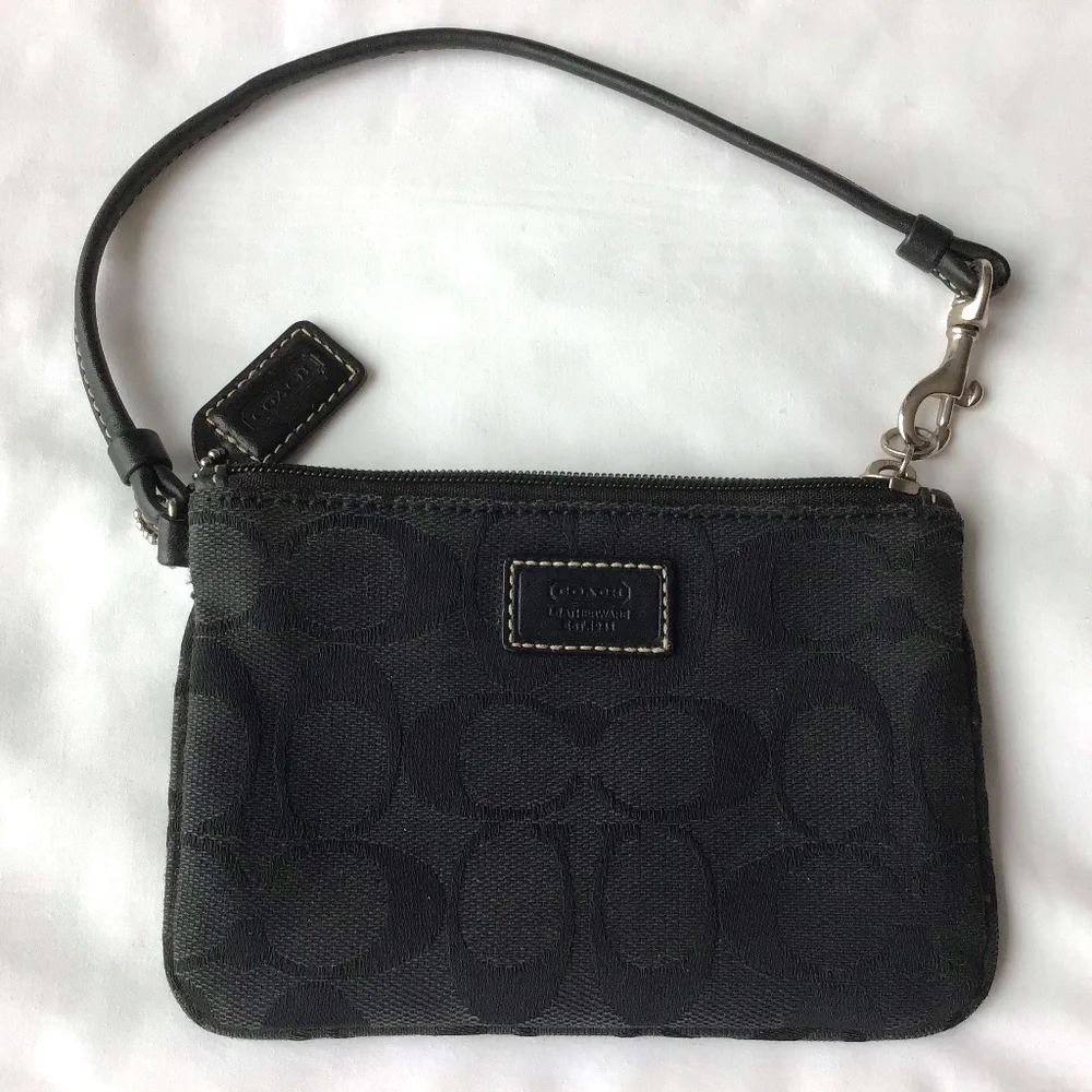 NWOT Authentic Coach Wristlet Bag - Black